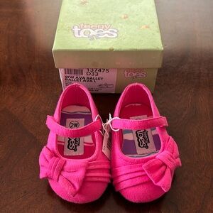 Teeny toes, Ava ballet shoe size 2W